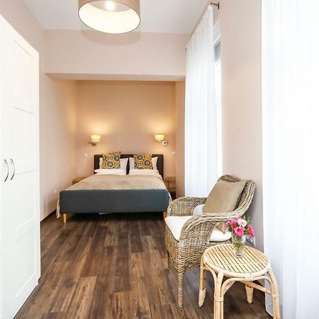 D8 Design Apartment & Studio Eger Luaran gambar